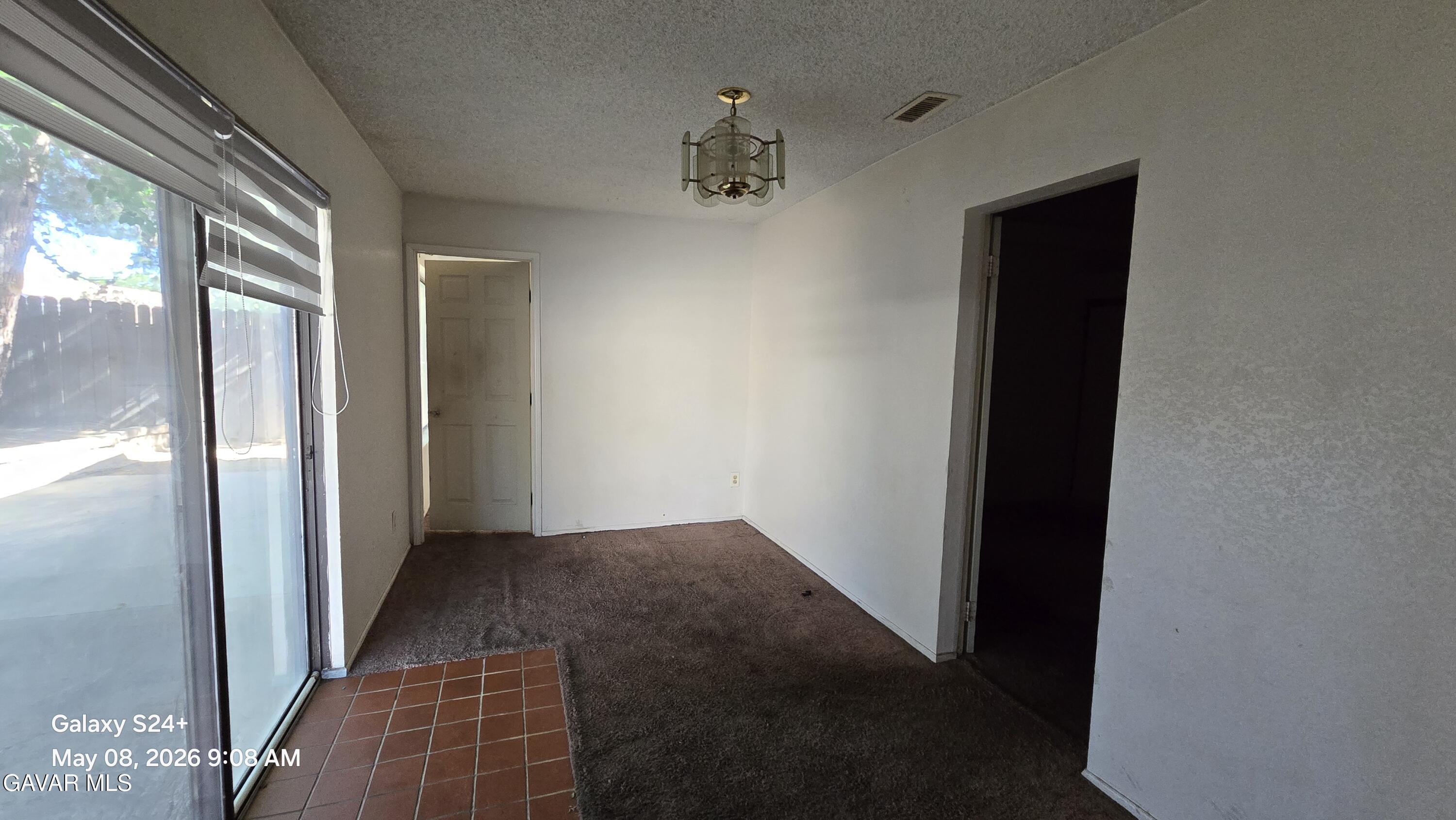 37007 Vía Del Rio Palmdale, CA 93550 - Photo 10 of 27 20260508_090806