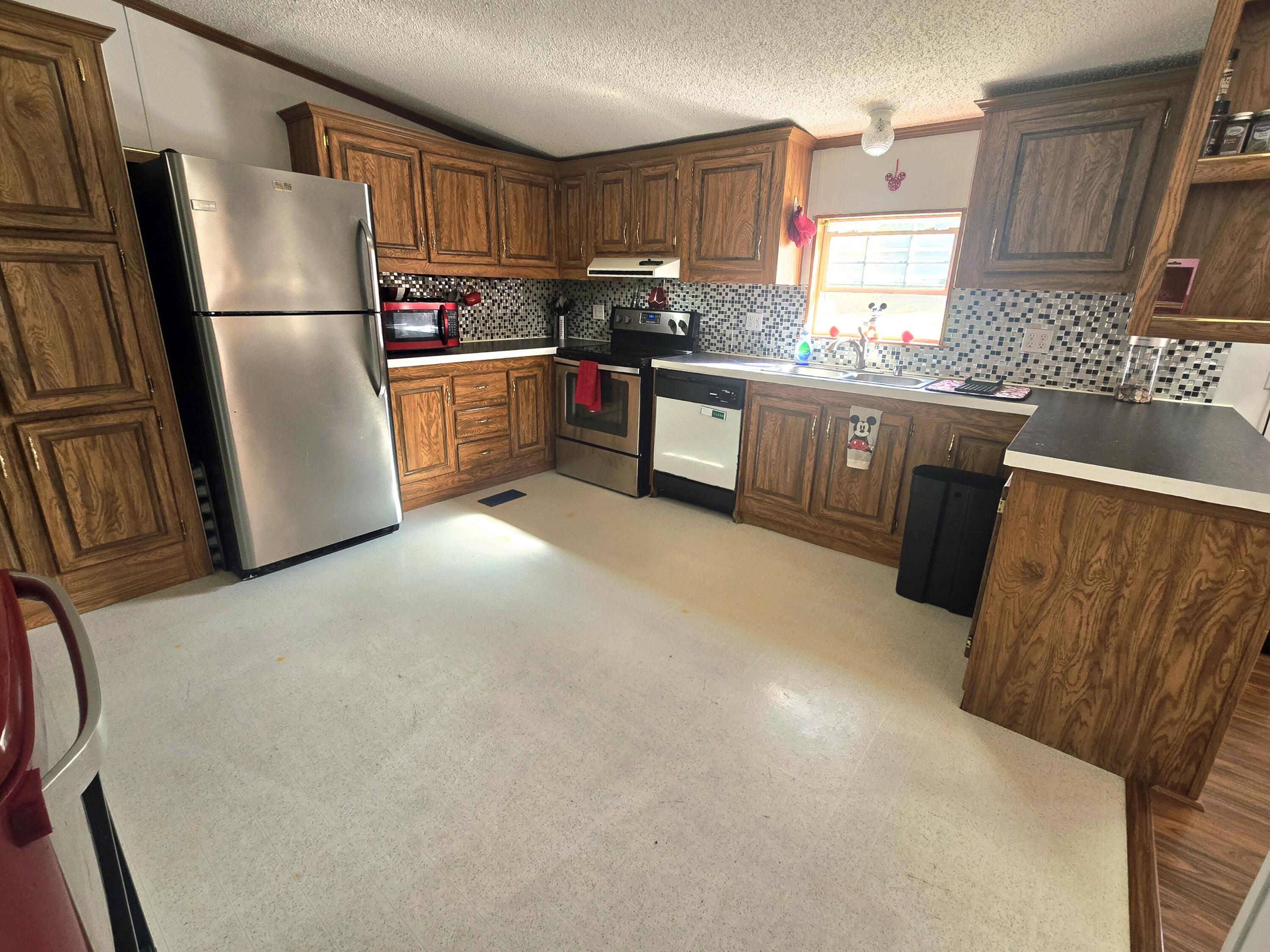 66 Piper Wood Road Hampden, ME 04444 - Photo 27 of 54 20251009_110145