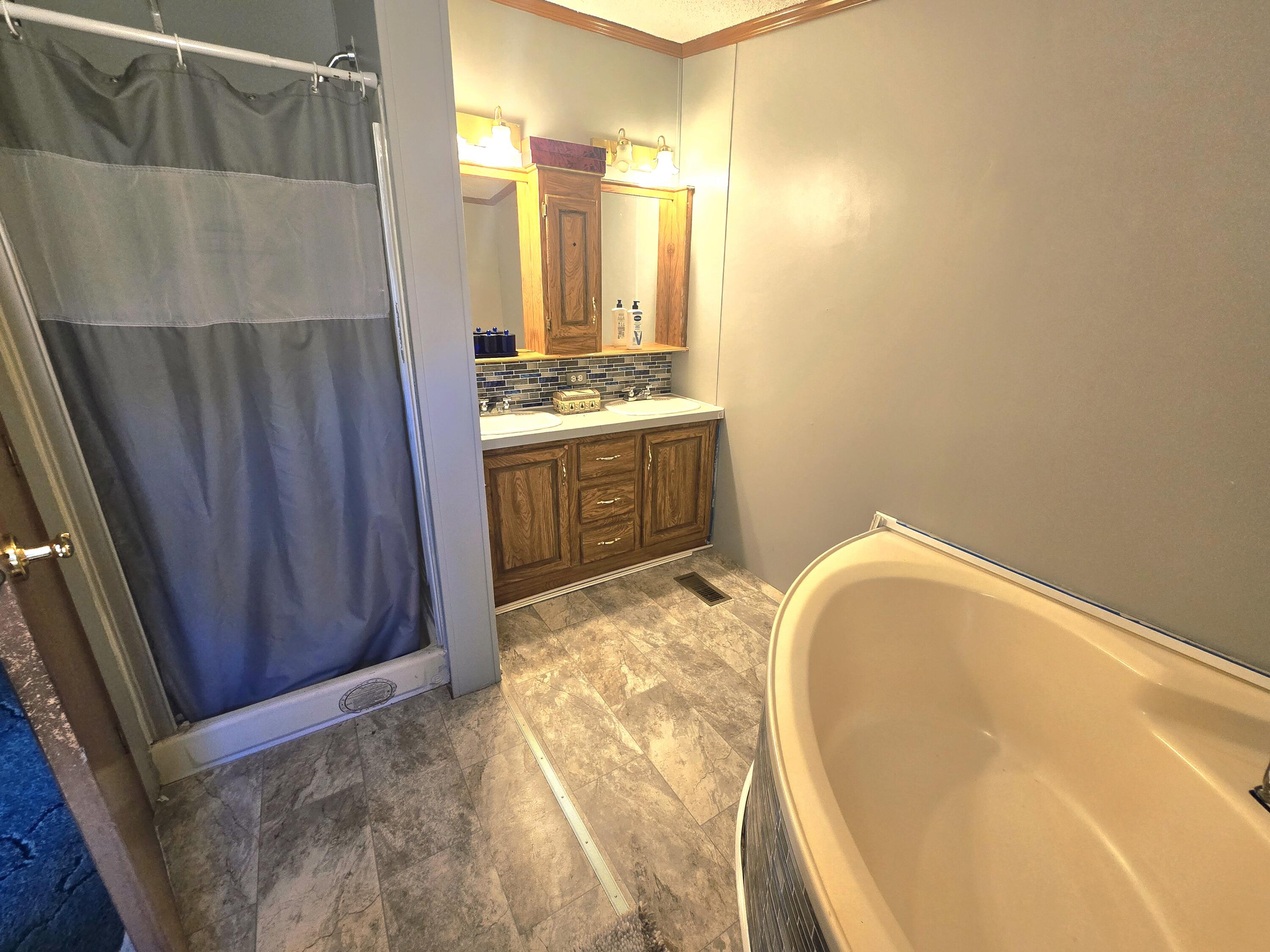 66 Piper Wood Road Hampden, ME 04444 - Photo 42 of 54 20251009_110806