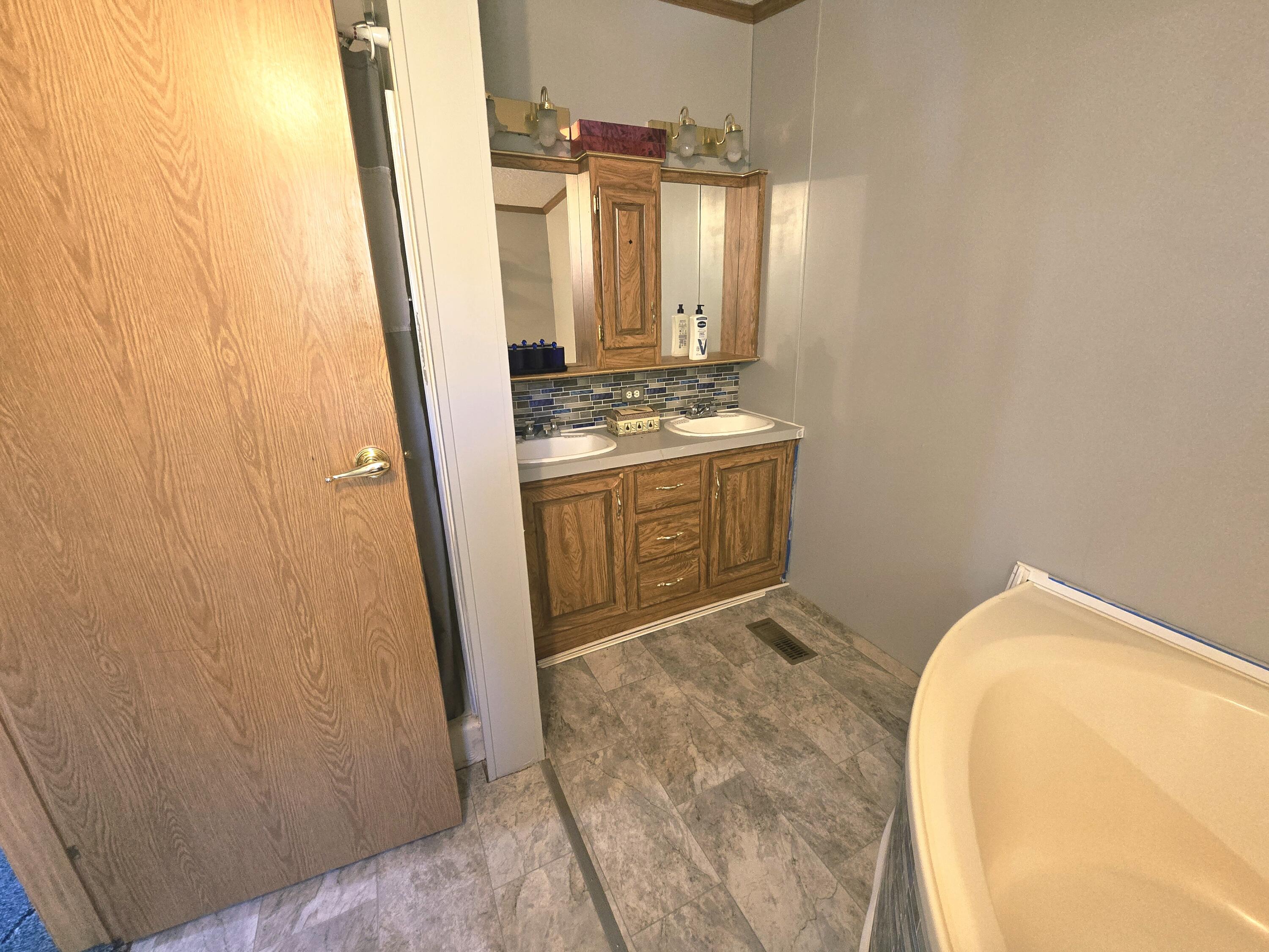 66 Piper Wood Road Hampden, ME 04444 - Photo 43 of 54 20251009_110732