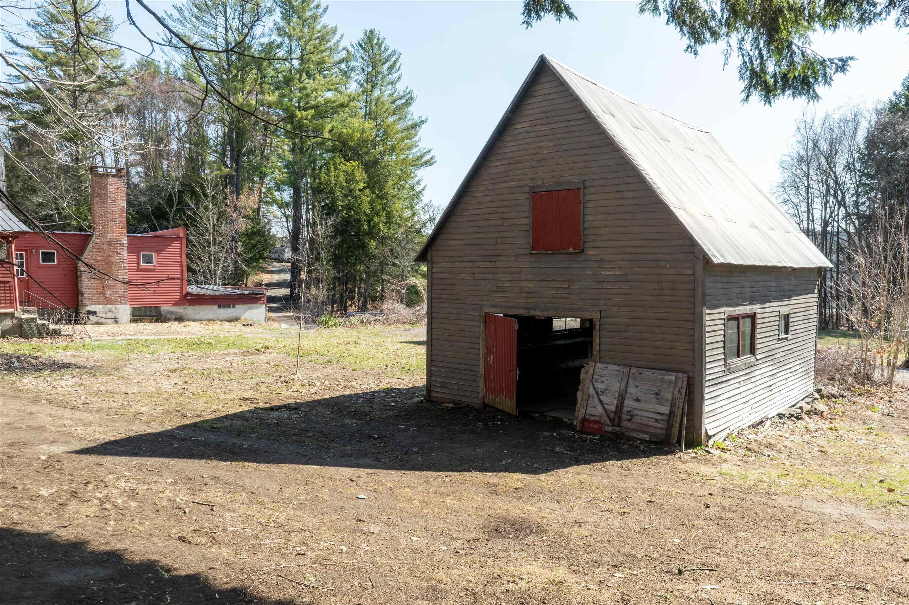 707 Skitchewaug Trail Springfield, VT 05156 - Photo 34 of 38