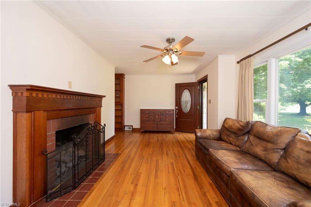 1841 Center Road Boonville, NC 27011 - Photo 7 of 46 Gallery Image 7