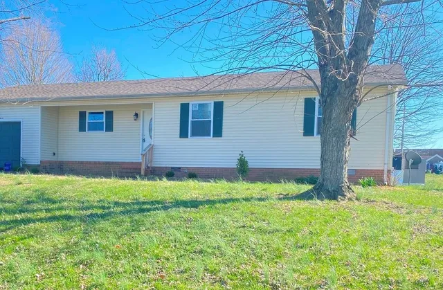 $1,500 | 3611 Stone Valley Drive, Hopkinsville, KY 42240