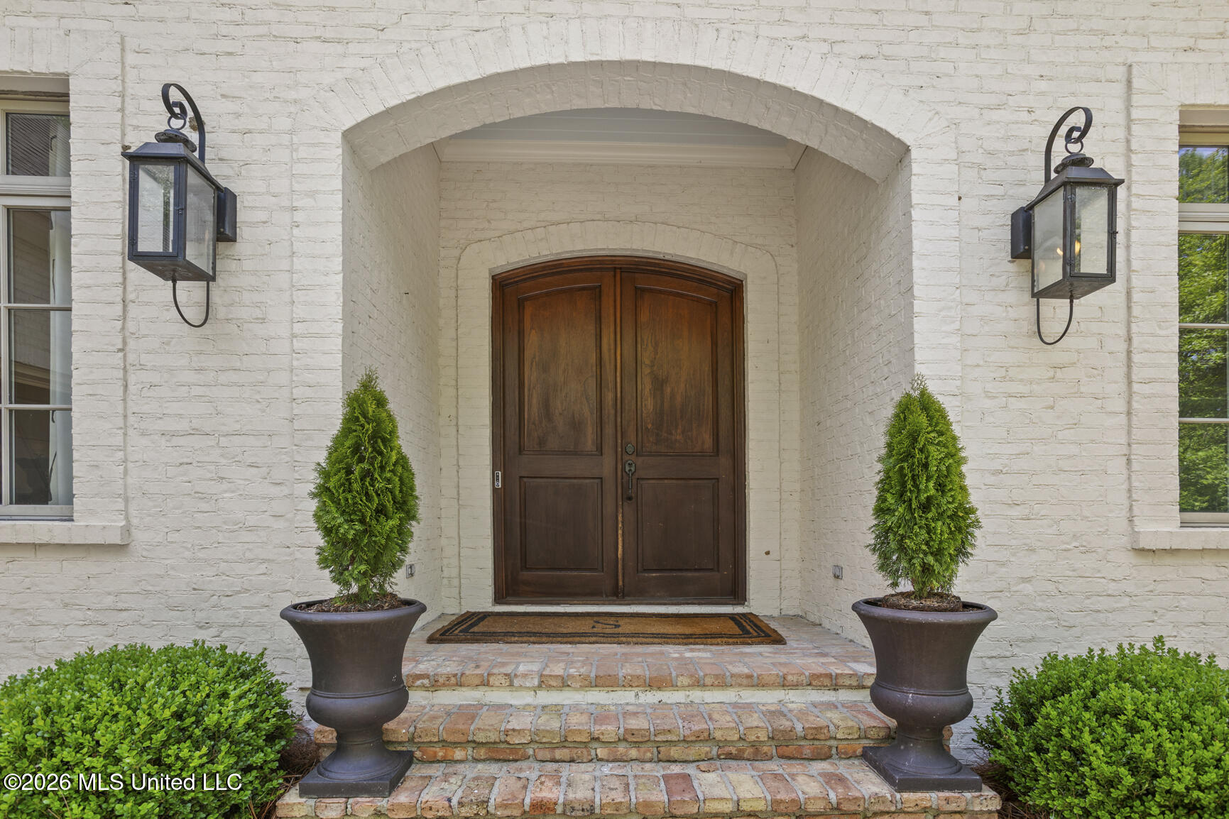 4152 Ridgewood Road Jackson, MS 39211 - Photo 2 of 29 2