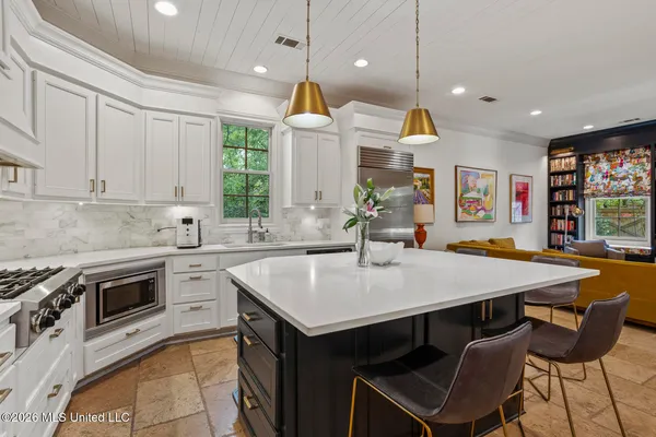 $569,000 | 4152 Ridgewood Road, Jackson, MS 39211