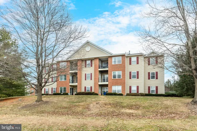 $239,900 | 3850 Normandy Drive, Unit 2B, Hampstead, MD 21074