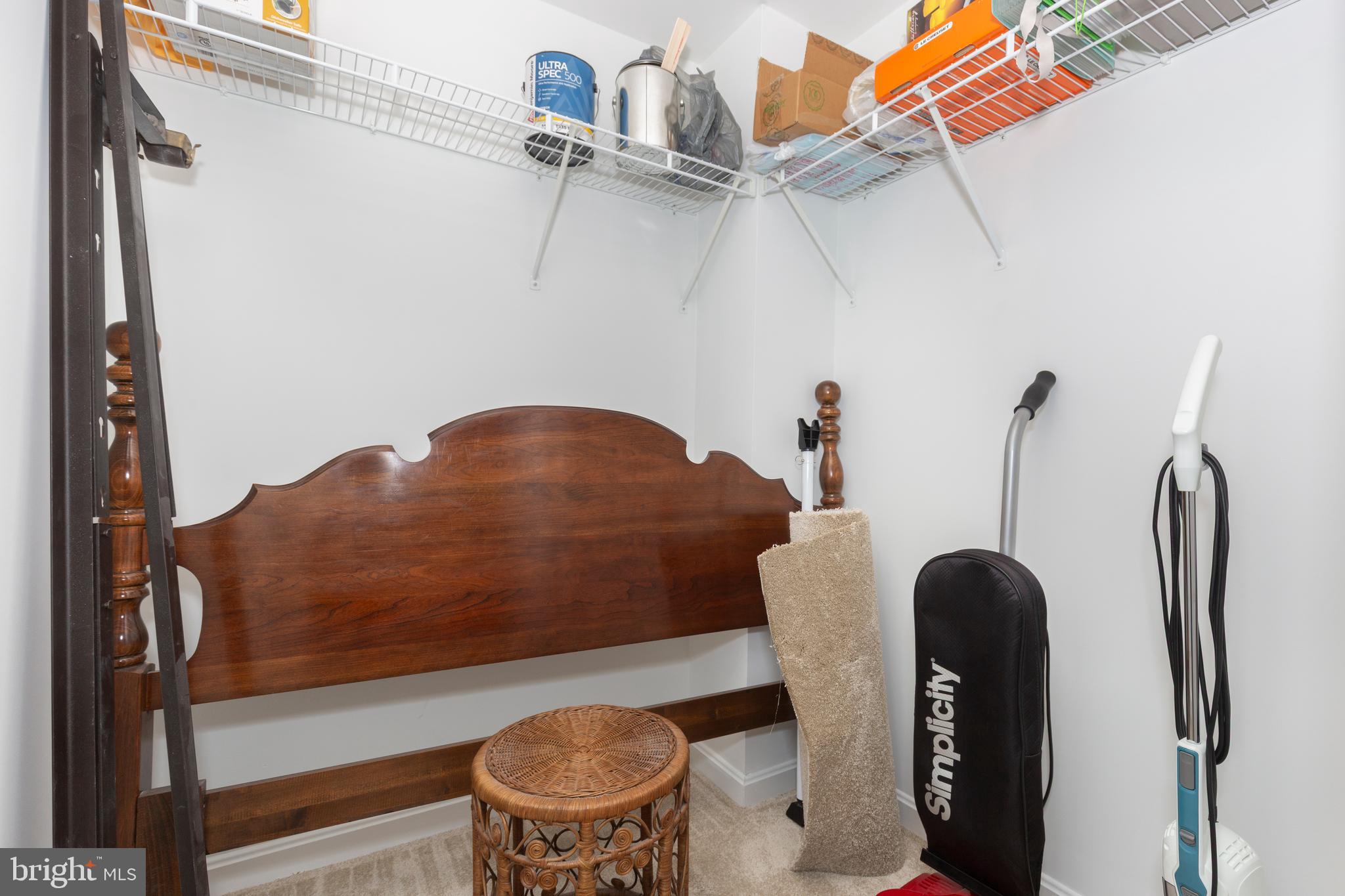 3850 Normandy Drive, Unit 2B Hampstead, MD 21074 - Photo 17 of 26 a close view of light fixtures