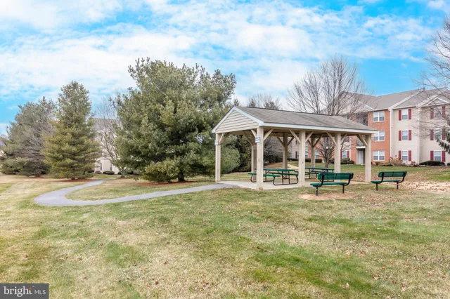 $239,900 | 3850 Normandy Drive, Unit 2B, Hampstead, MD 21074