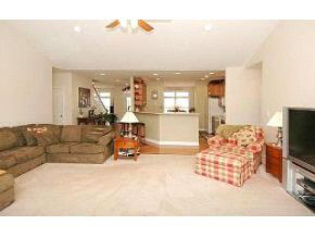 8285 South Stone Ridge Road Bloomington, IN 47401 - Photo 5 of 16 Gallery Image 5