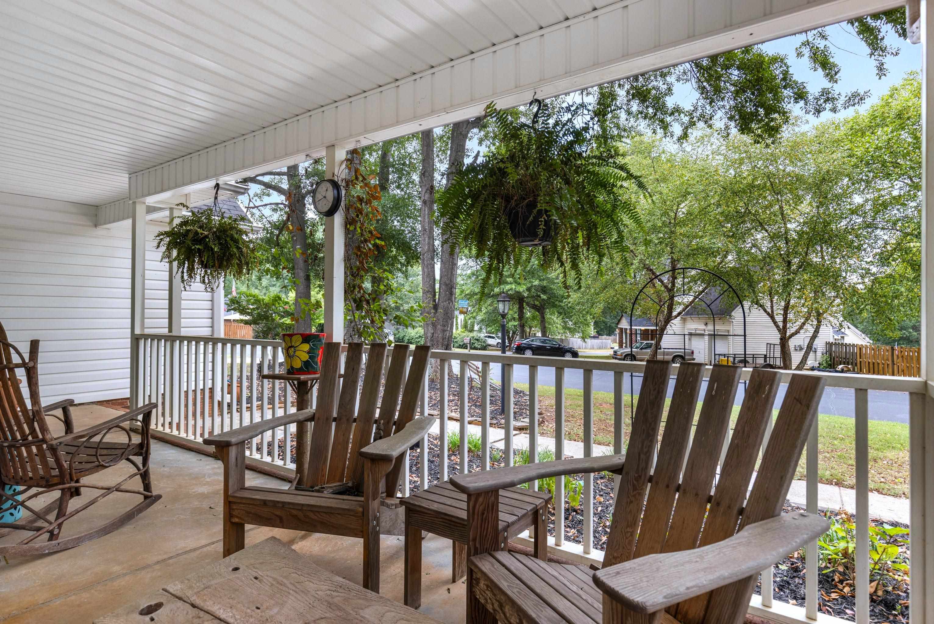 409 Goldbug Drive Boiling Springs, SC 29316 - Photo 4 of 32