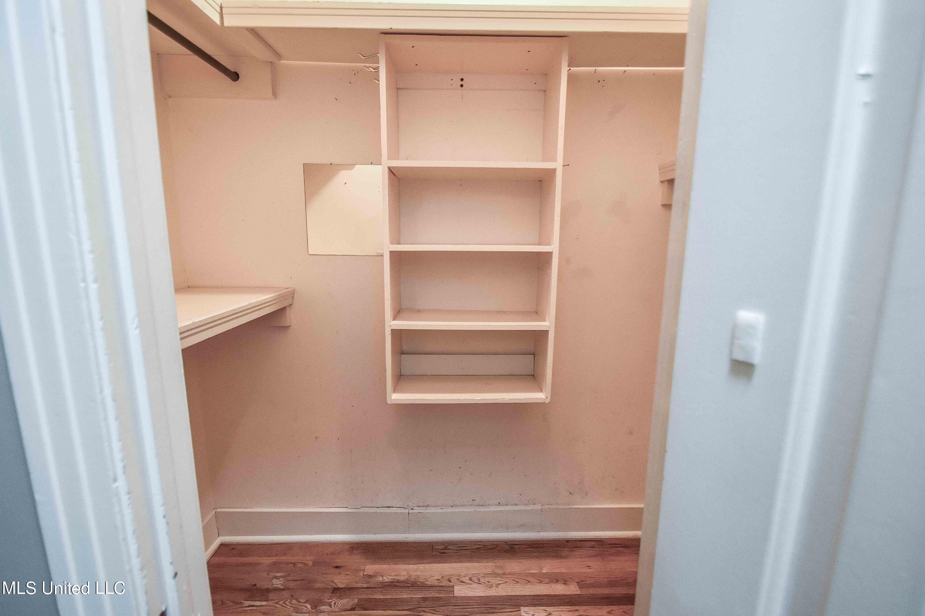 3564 Cowan Place Jackson, MS 39216 - Photo 12 of 44 image-12