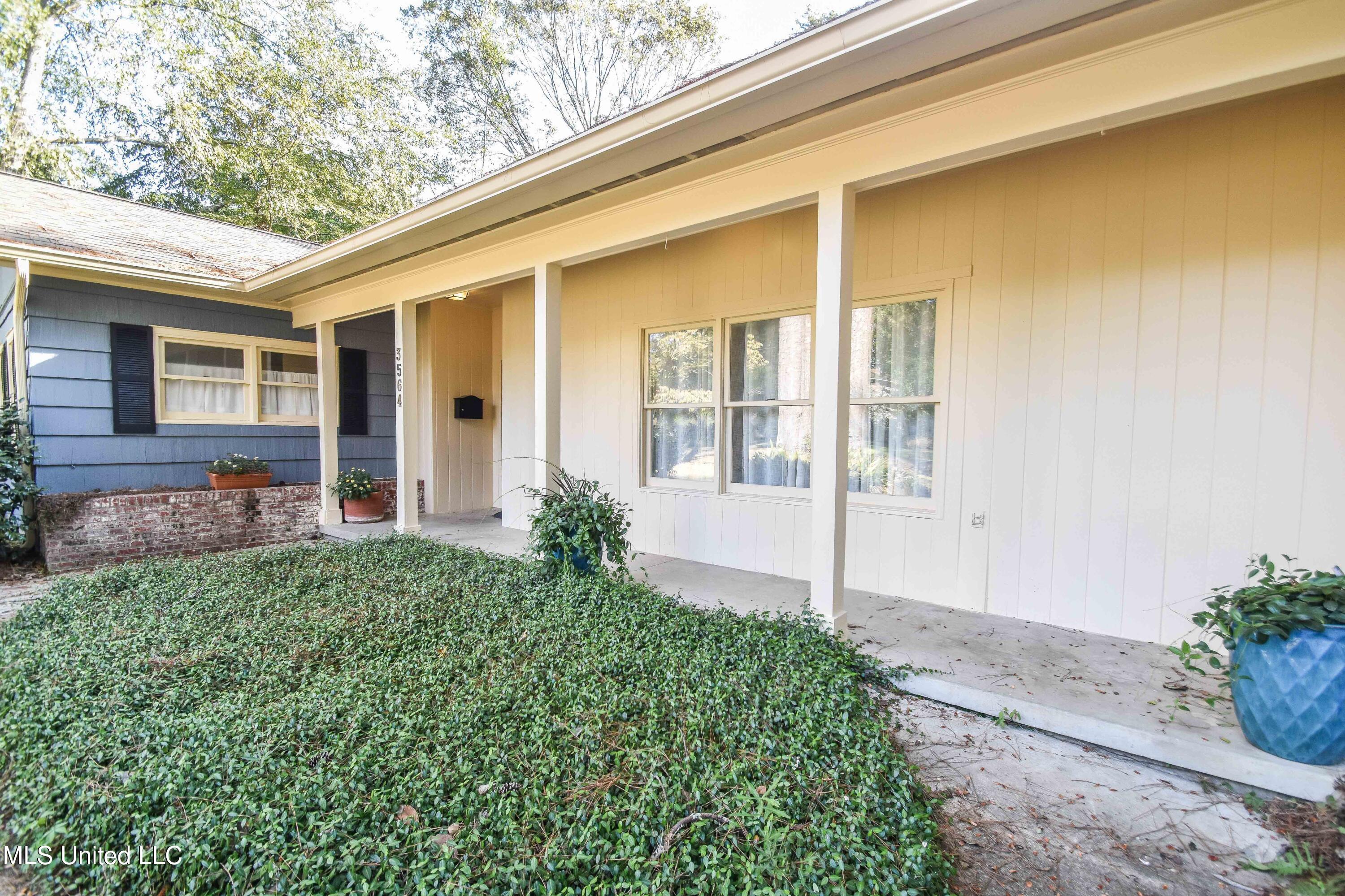 3564 Cowan Place Jackson, MS 39216 - Photo 4 of 44 image-4