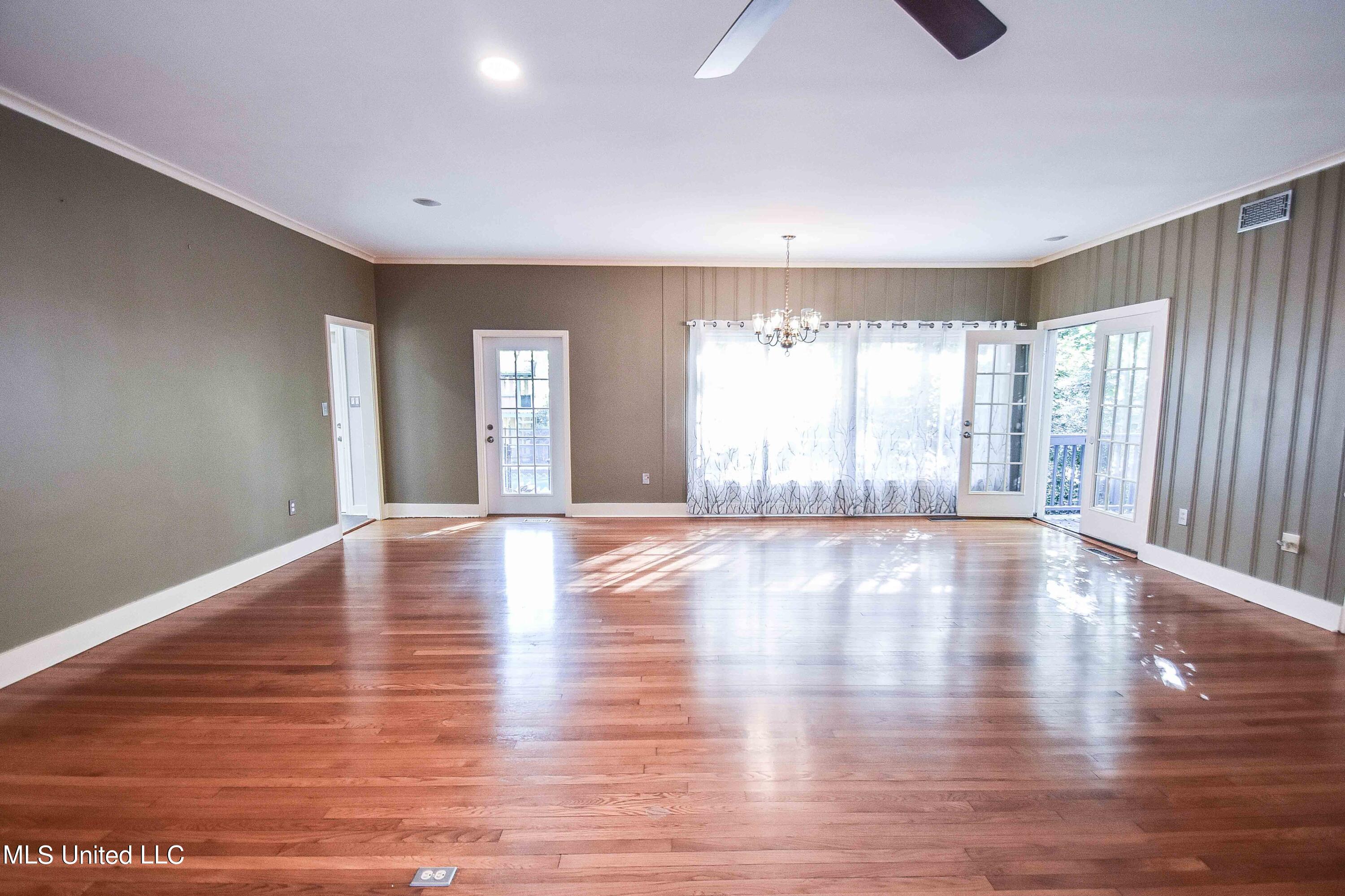 3564 Cowan Place Jackson, MS 39216 - Photo 7 of 44 image-7