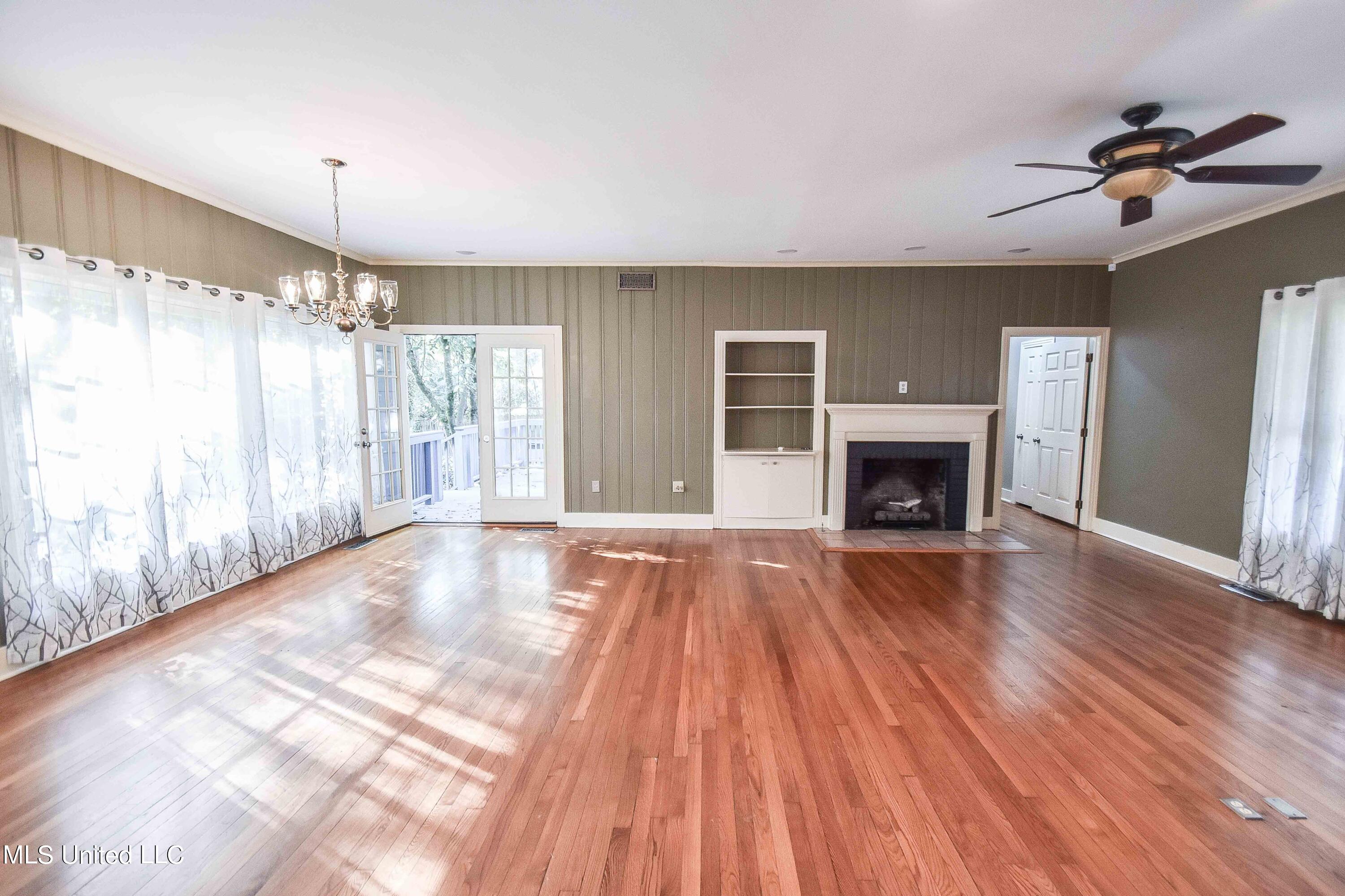 3564 Cowan Place Jackson, MS 39216 - Photo 8 of 44 image-8