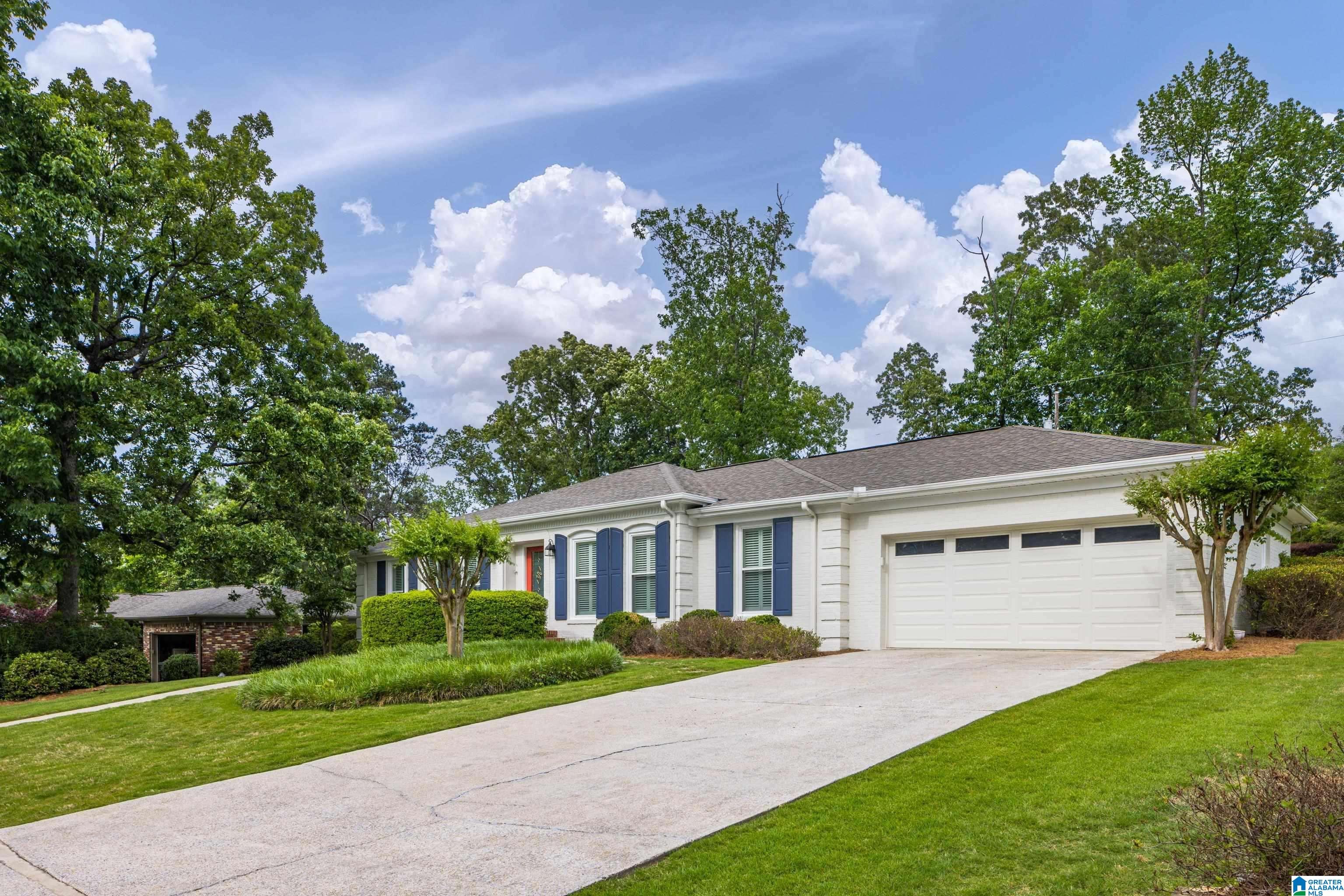3317 Chartwell Road Hoover, AL 35226 - Photo 4 of 47 Gallery Image 4