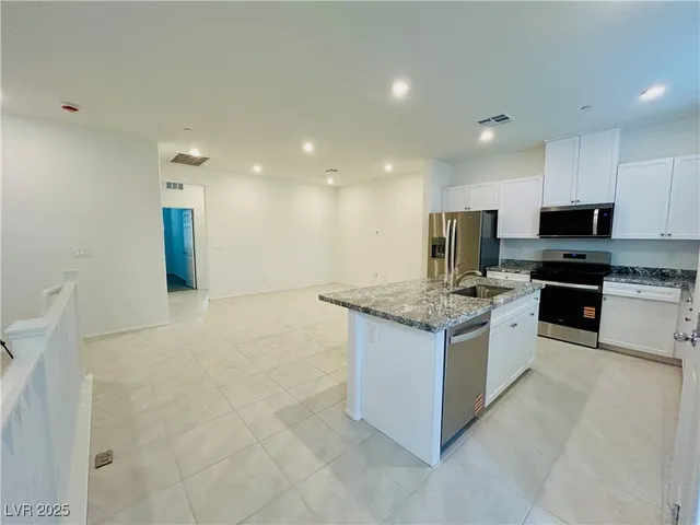 $1,895 | 1163 Heliodor Avenue, Henderson, NV 89011