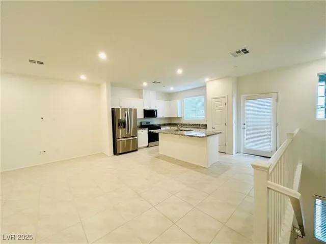 $1,895 | 1163 Heliodor Avenue, Henderson, NV 89011