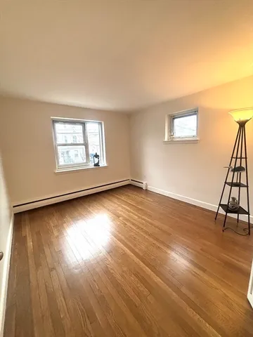 $2,950 | 105 Chestnut Street, Unit 2, Brookline, MA 02445