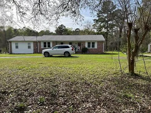 $800,000 | 140 Bowers Lane, Moncks Corner, SC 29461