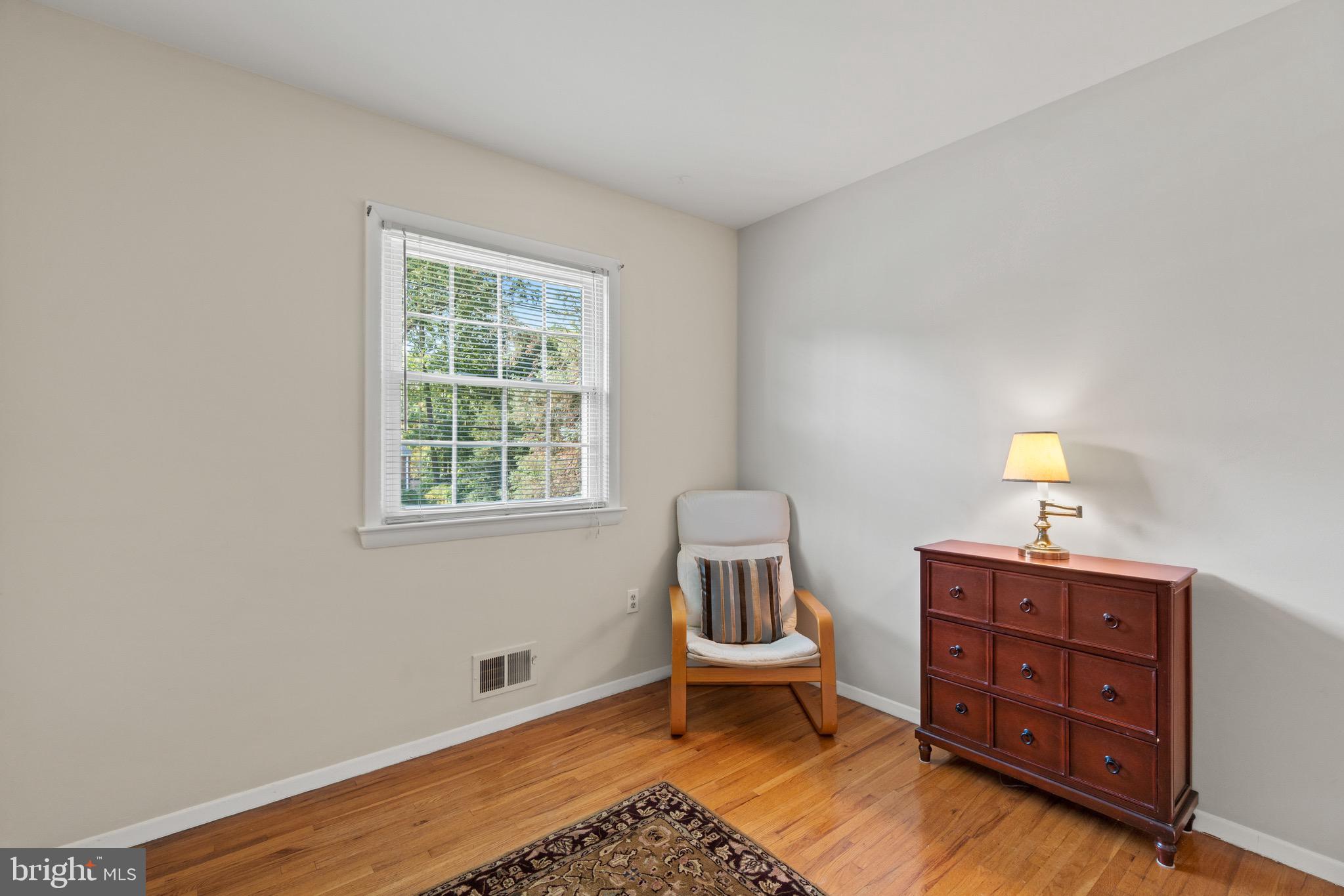 206 Rolling Road Gaithersburg, MD 20877 - Photo 21 of 51 Bright + light filled 2nd BR