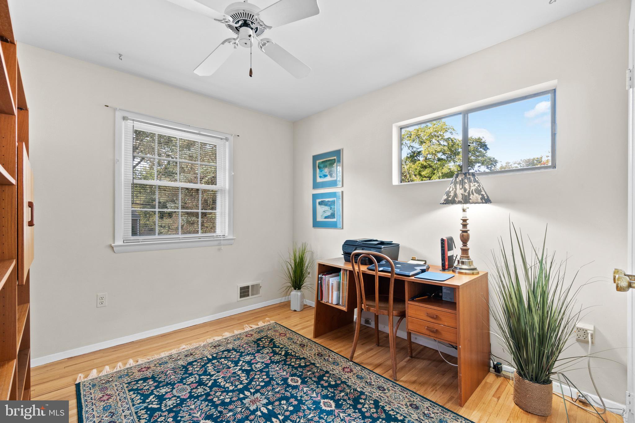 206 Rolling Road Gaithersburg, MD 20877 - Photo 23 of 51 3rd BR w/hardwood floors