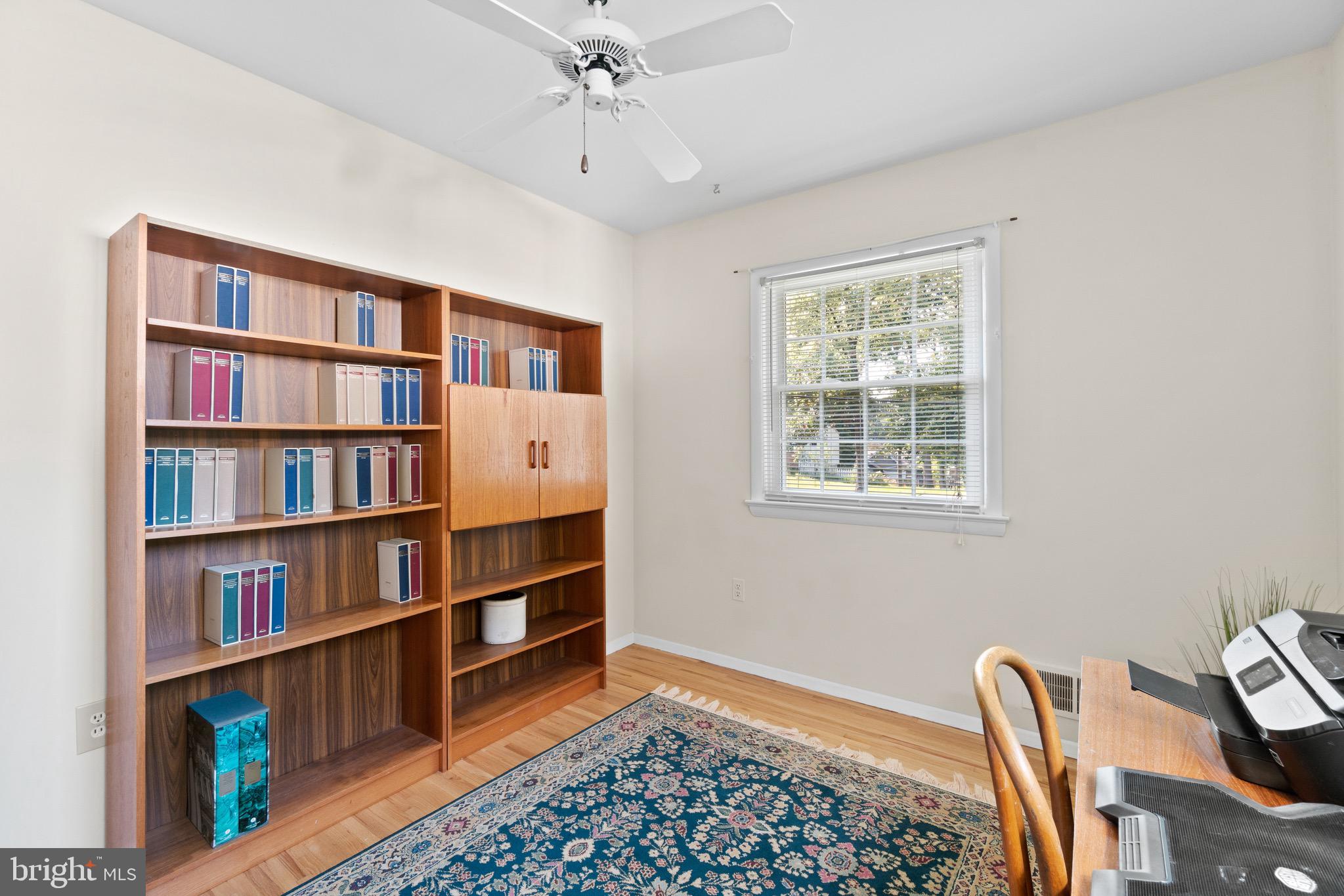 206 Rolling Road Gaithersburg, MD 20877 - Photo 26 of 51 3rd BR w/lots of room for books & desk
