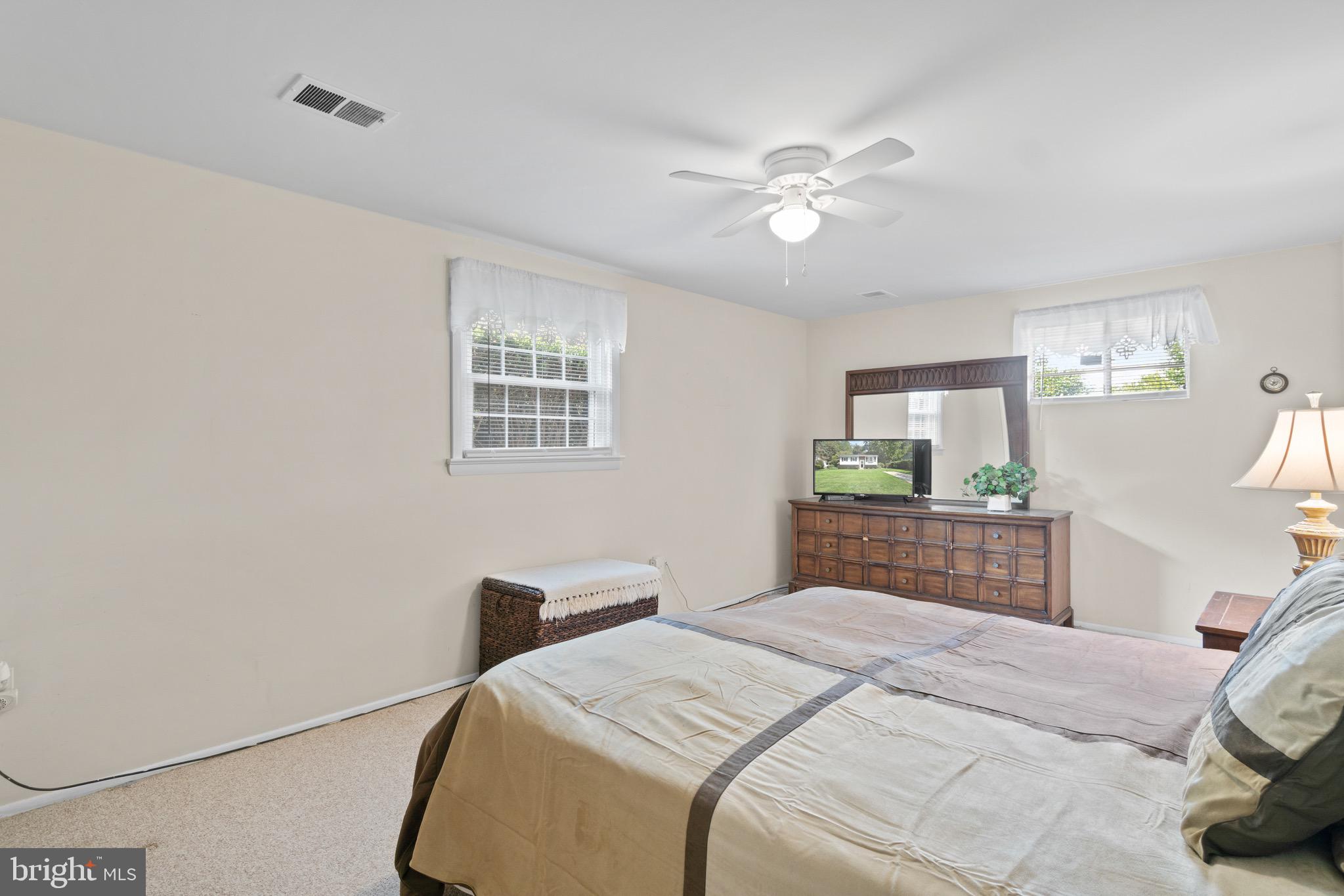 206 Rolling Road Gaithersburg, MD 20877 - Photo 36 of 51 4th BR - very large & comfortable