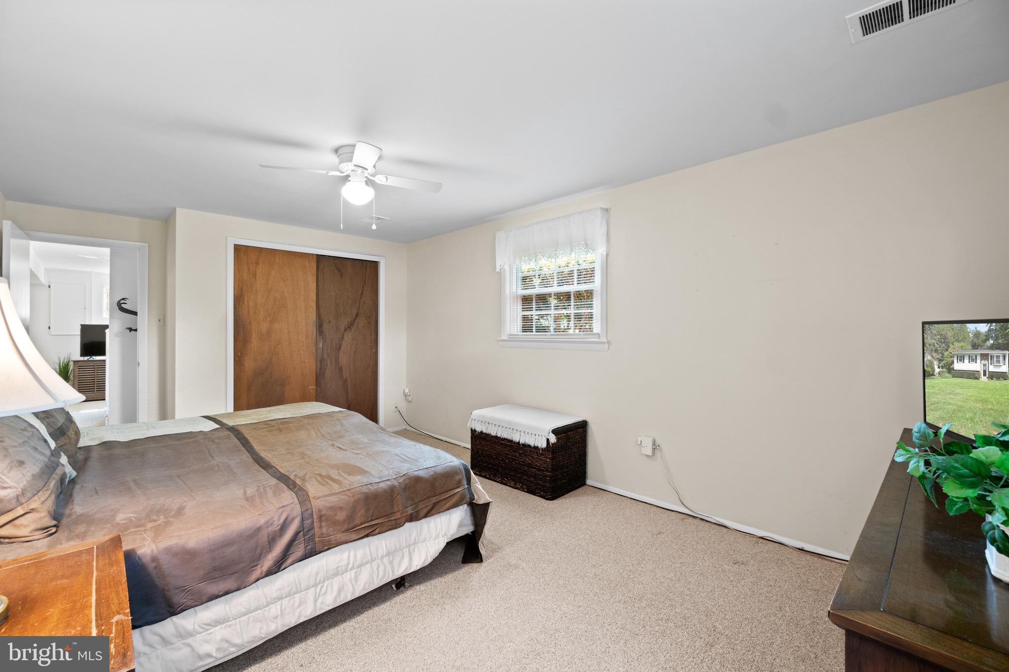 206 Rolling Road Gaithersburg, MD 20877 - Photo 38 of 51 Expansive & carpeted w/ 2 windows
