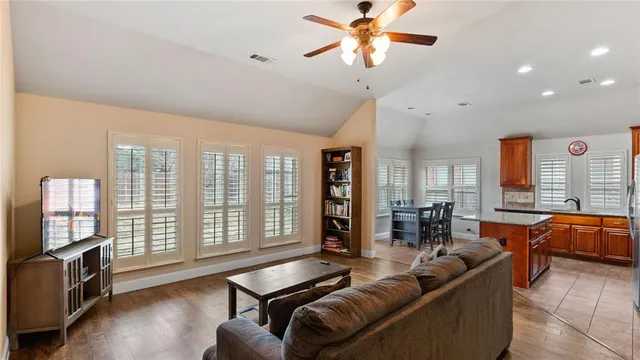 $278,500 | 405 Kelvington Drive, Anna, TX 75409