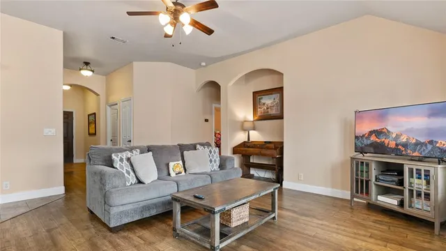 $278,500 | 405 Kelvington Drive, Anna, TX 75409