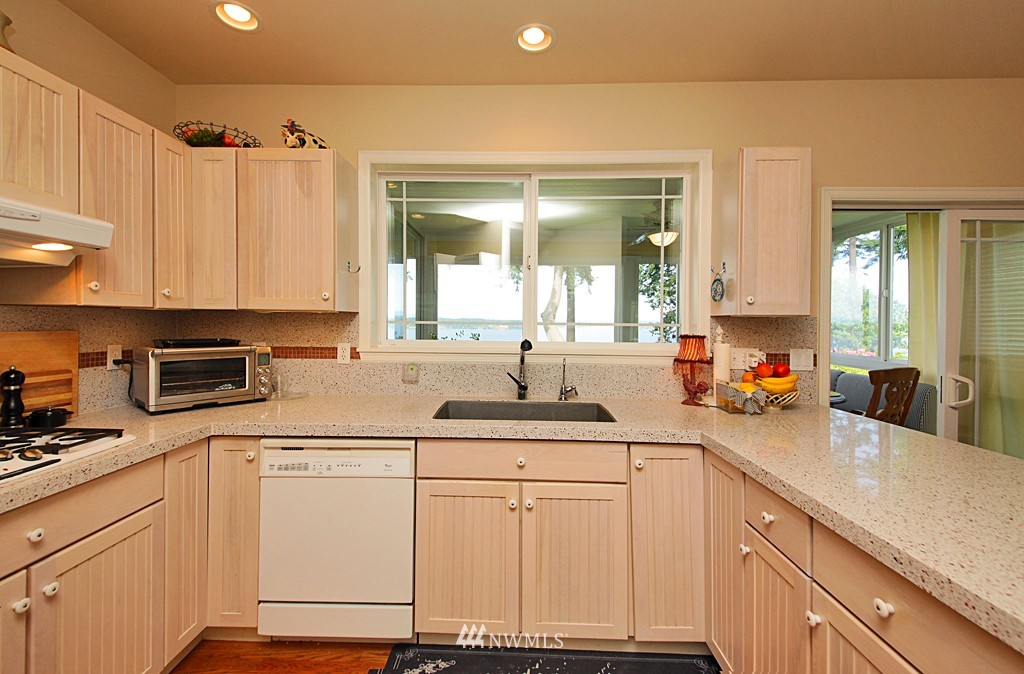 3275 Fox Spit Road Langley, WA 98260 - Photo 5 of 15 Gallery Image 5
