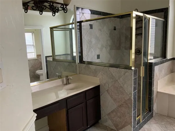 $359,900 | 404 Saddle Head Drive, DeSoto, TX 75115