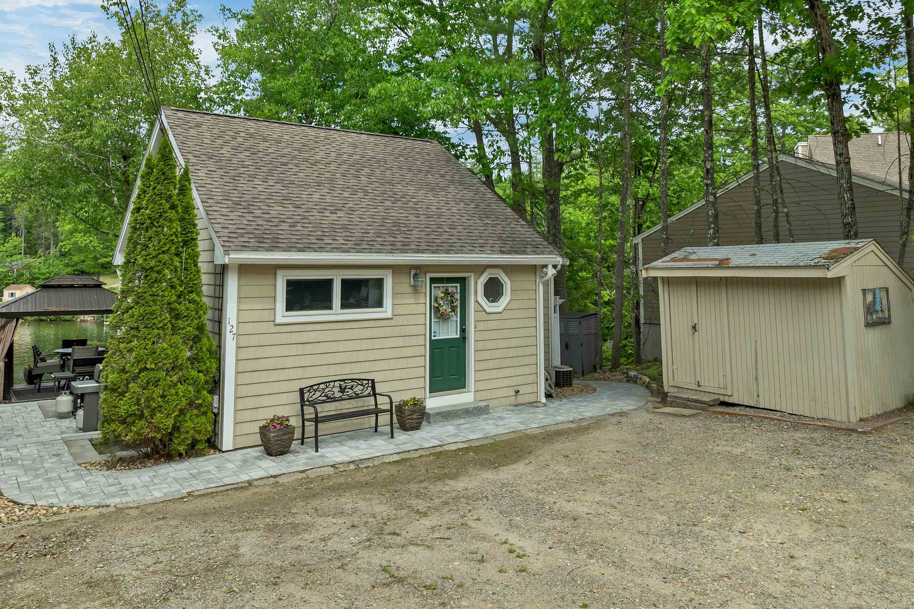 127 Jefferson Road Belmont, NH 03220 - Photo 3 of 58