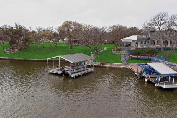 $995,000 | 623 South Harbor Court, Granbury, TX 76048