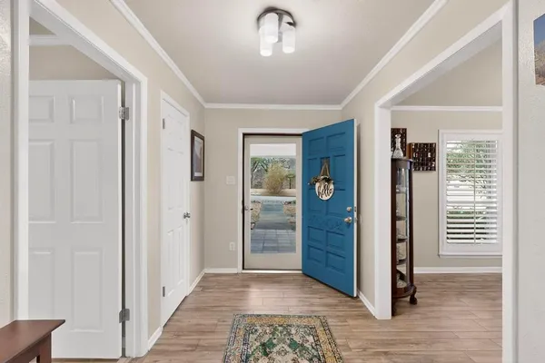 $995,000 | 623 South Harbor Court, Granbury, TX 76048