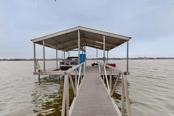 $995,000 | 623 South Harbor Court, Granbury, TX 76048