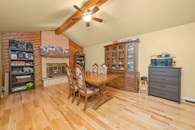 a view of a workspace with furniture
