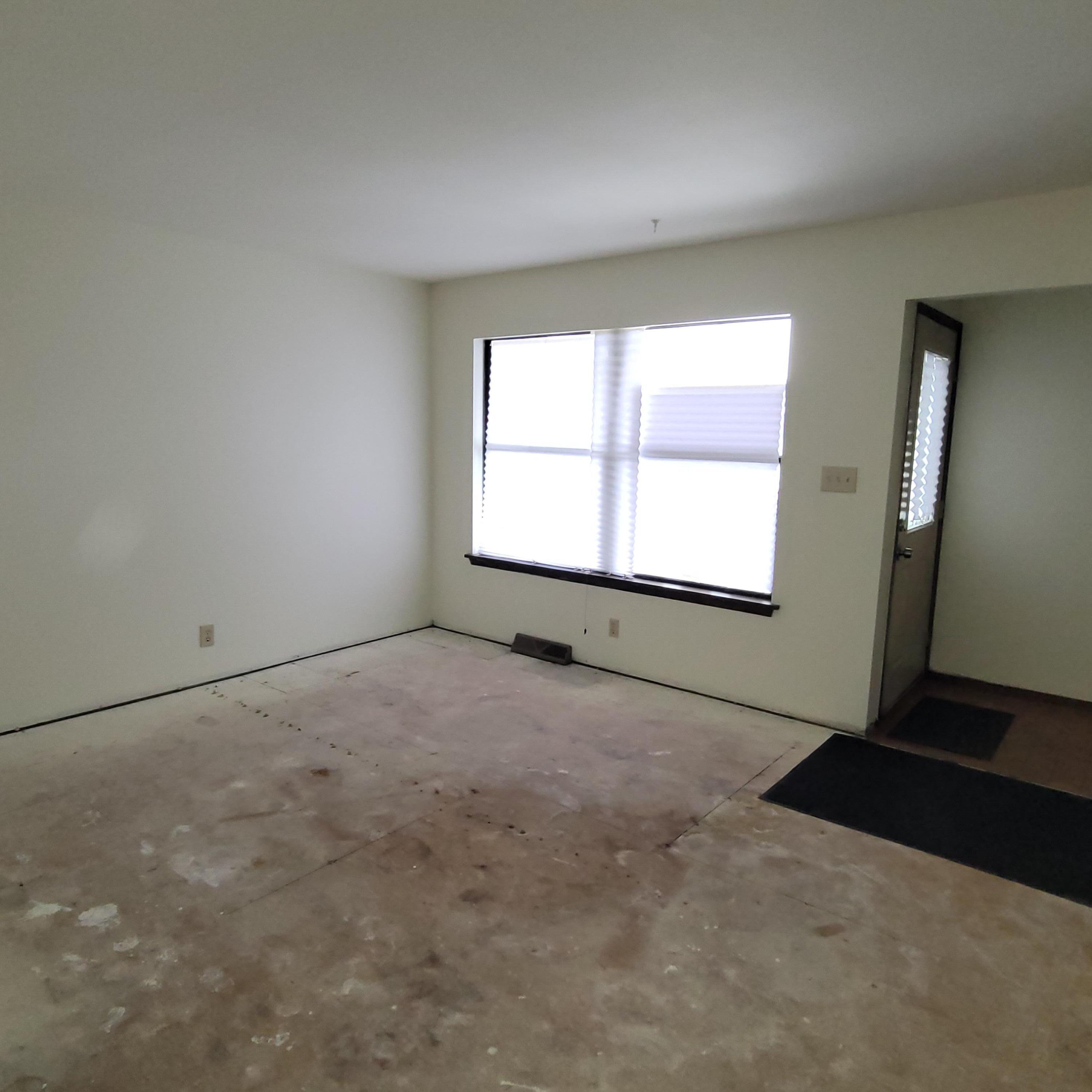 5303 Byrd Avenue Racine, WI 53406 - Photo 5 of 21 20260103_130248