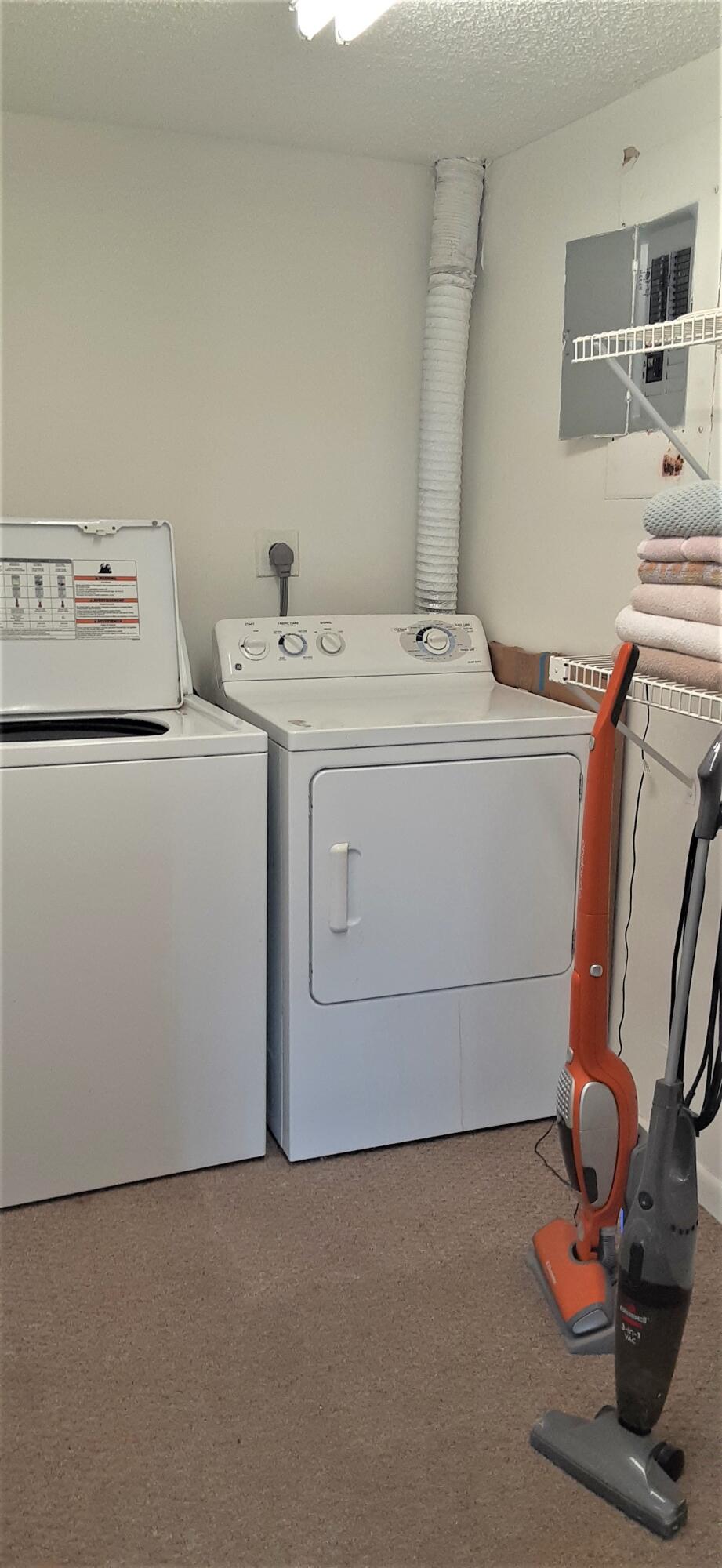 755 Dotterel Road, Unit 1404 Delray Beach, FL 33444 - Photo 15 of 18 laundry room