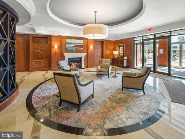 $775,000 | 8220 Crestwood Heights Drive, Unit 1215, McLean, VA 22102