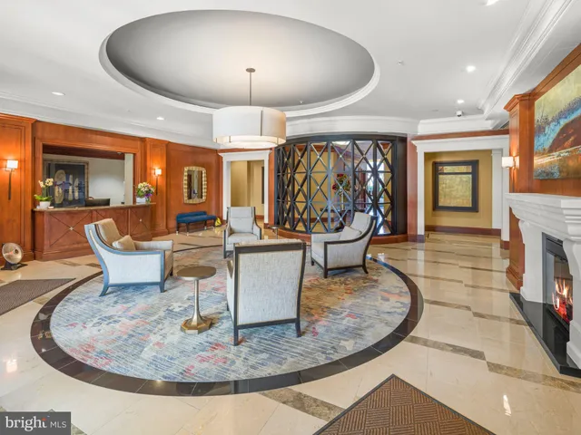 $775,000 | 8220 Crestwood Heights Drive, Unit 1215, McLean, VA 22102