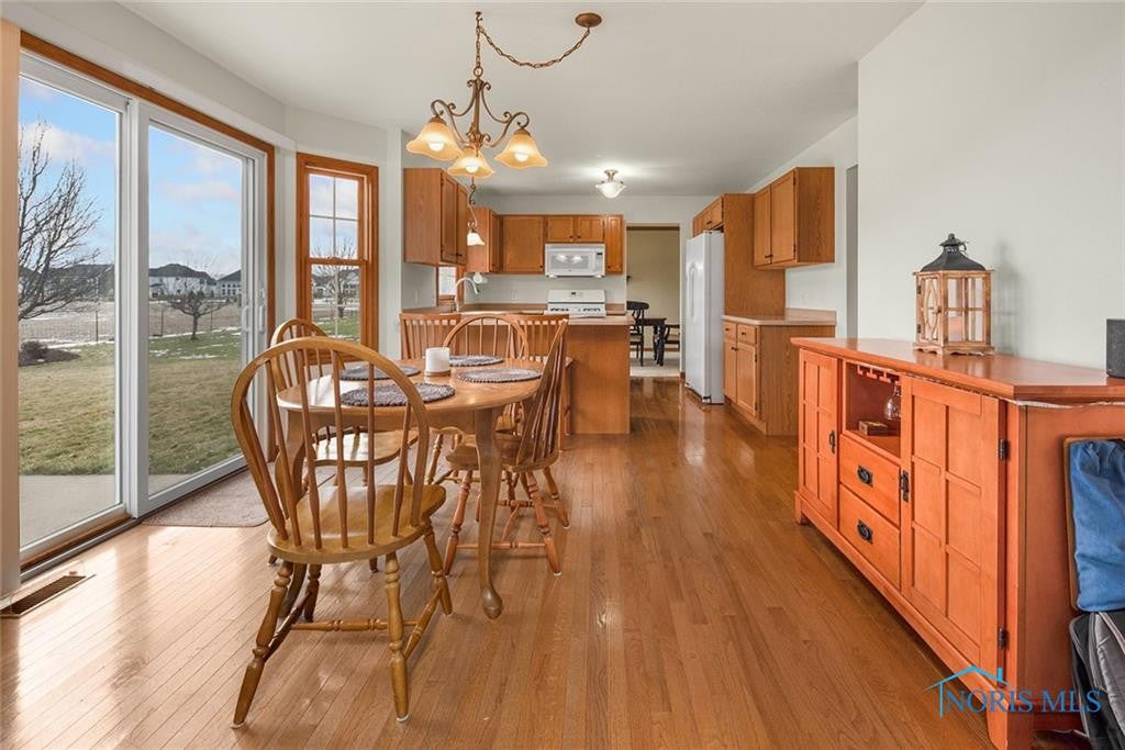 1375 Ridge Cross Road Perrysburg, OH 43551 - Photo 5 of 25 Gallery Image 5