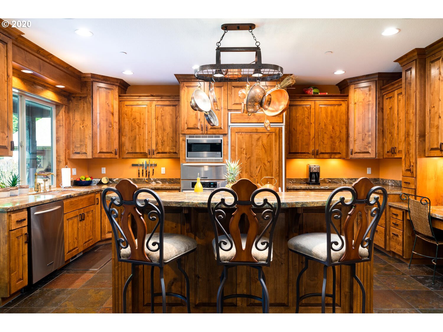 22255 Southwest Johnson Road West Linn, OR 97068 - Photo 13 of 32 Gallery Image 13