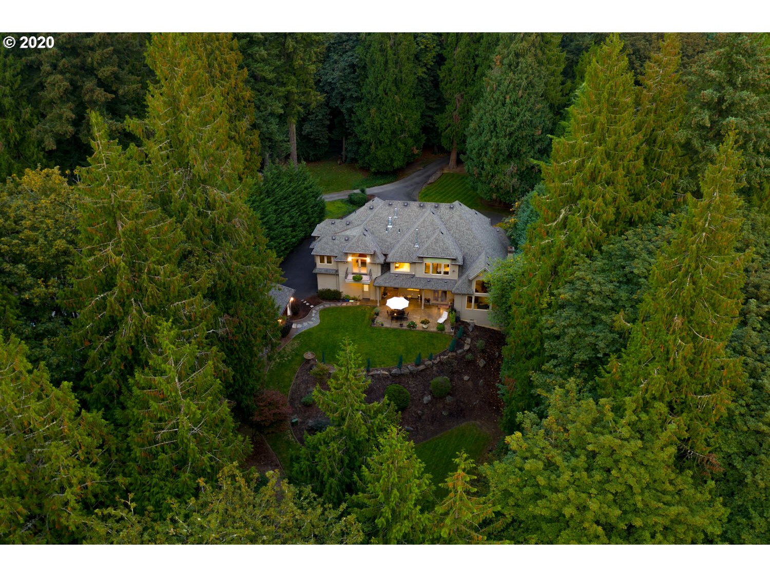 22255 Southwest Johnson Road West Linn, OR 97068 - Photo 4 of 32 Gallery Image 4