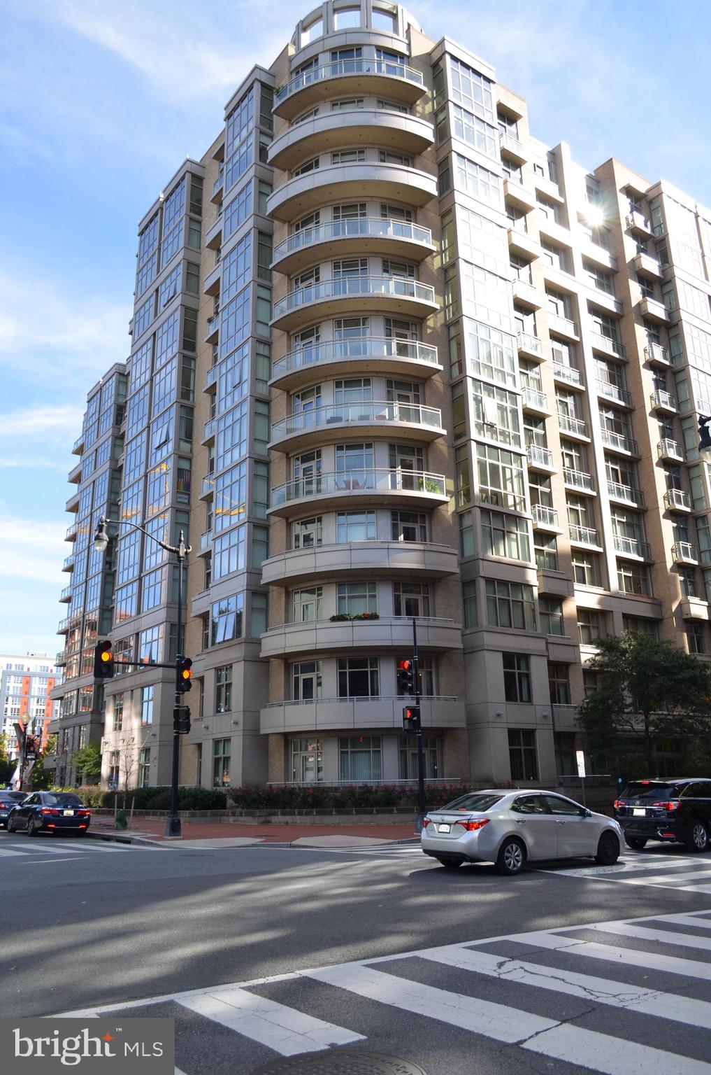 811 4th Street Northwest, Unit 1019 Washington, DC 20001 - Photo 38 of 38 a building view