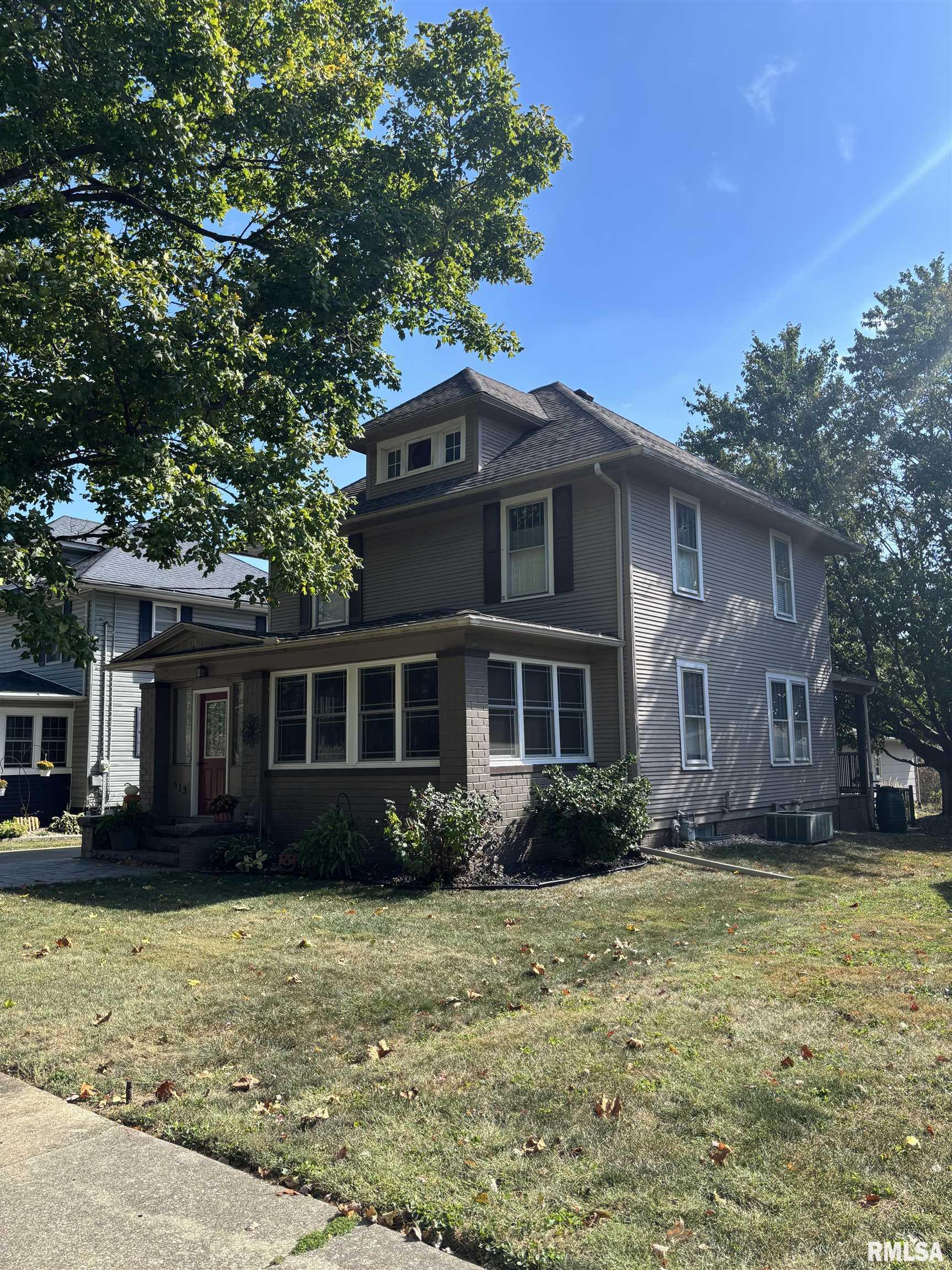 613 Roosevelt Avenue Kewanee, IL 61443 - Photo 3 of 89