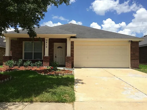 $1,950 | 5615 Brookhollow Oaks Trail, Houston, TX 77084