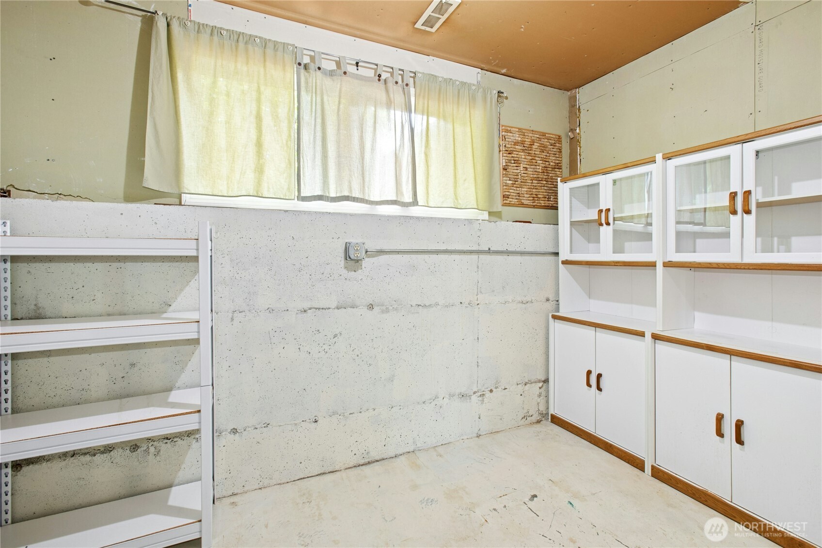 21826 1st Avenue West Bothell, WA 98021 - Photo 20 of 27