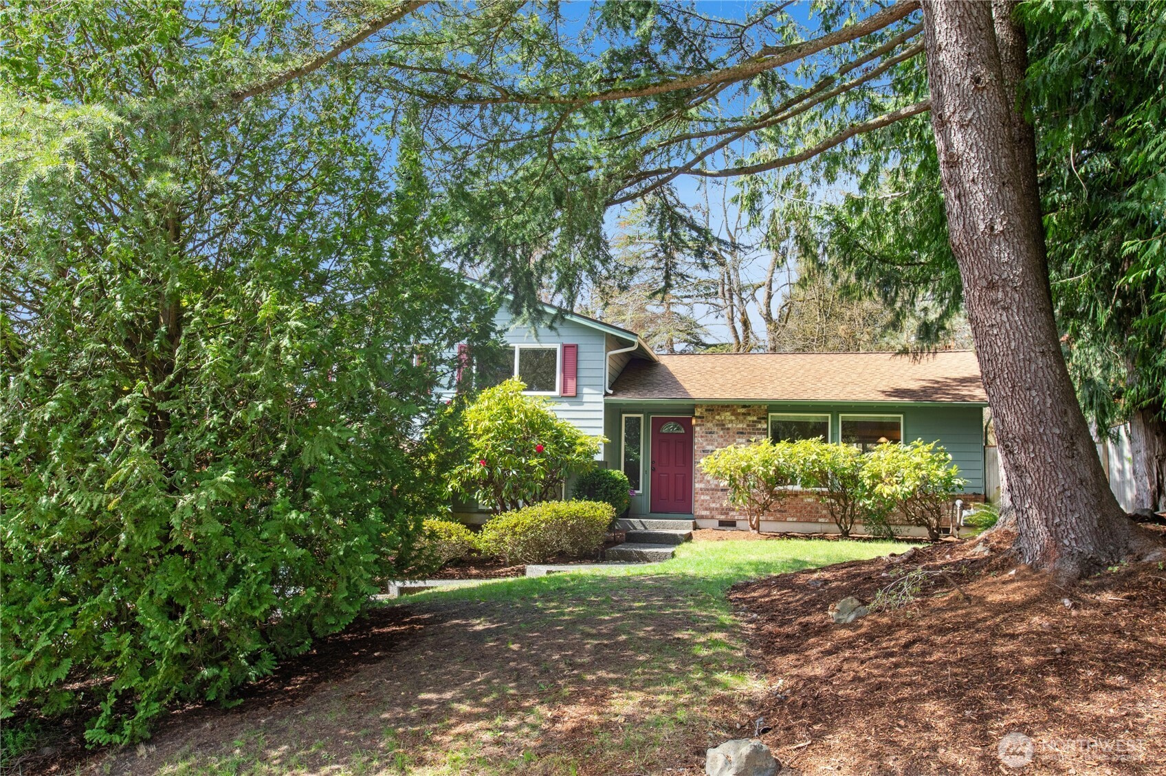 21826 1st Avenue West Bothell, WA 98021 - Photo 2 of 27