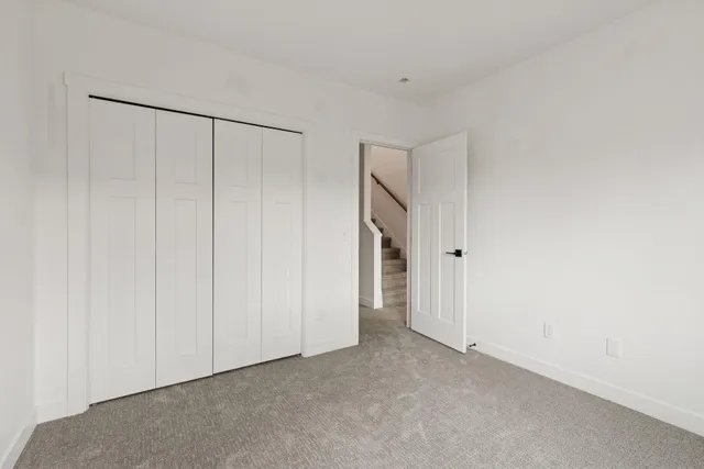 $500,000 | 802 Dutton Drive, Ellendale, MN 56026